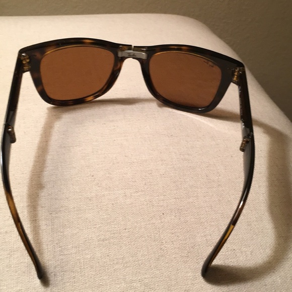 Ray-Ban Wayfarer Folding Classic RB4105 sunglasses - Picture 2 of 7